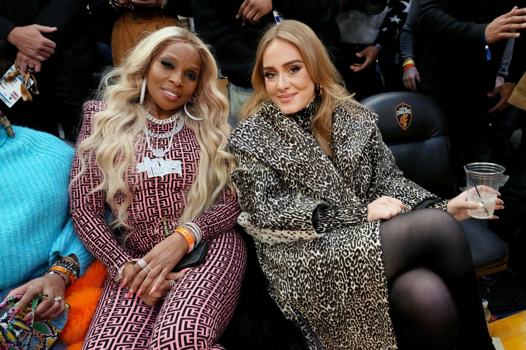 Mary J. Blige Sits Next To Adele During 2022 NBA All Star Game