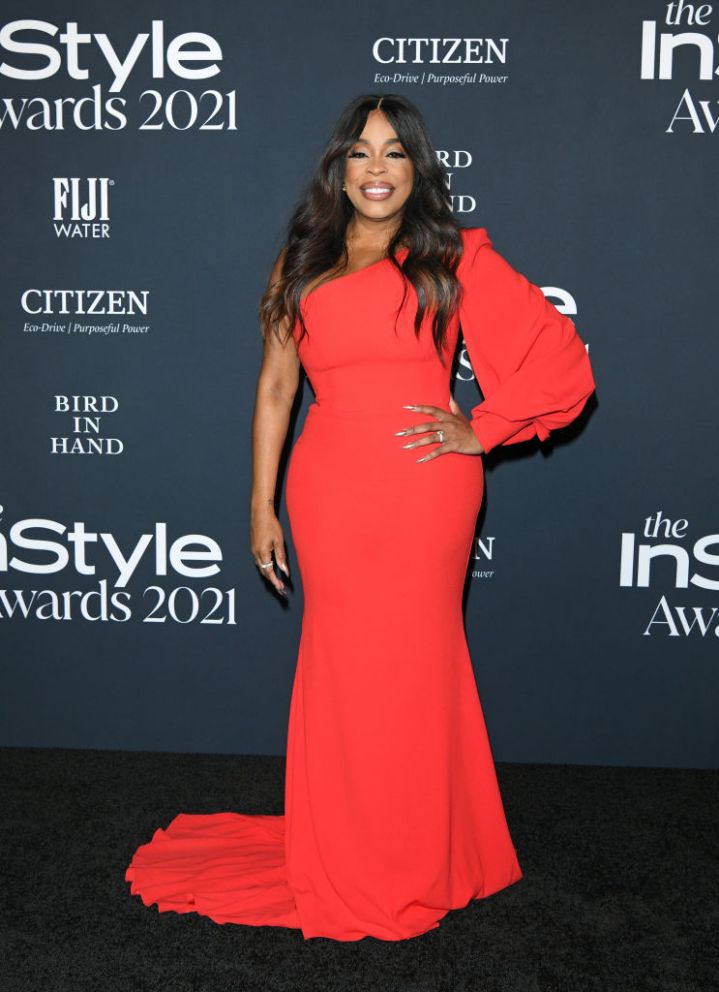 NIECY NASH AT THE 6TH ANNUAL INSTYLE AWARDS, 2021