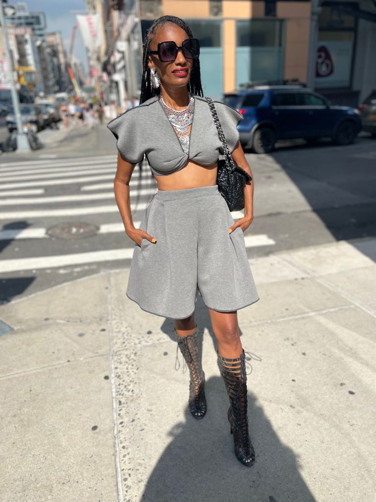 ESSENCE Fashion House Street Style