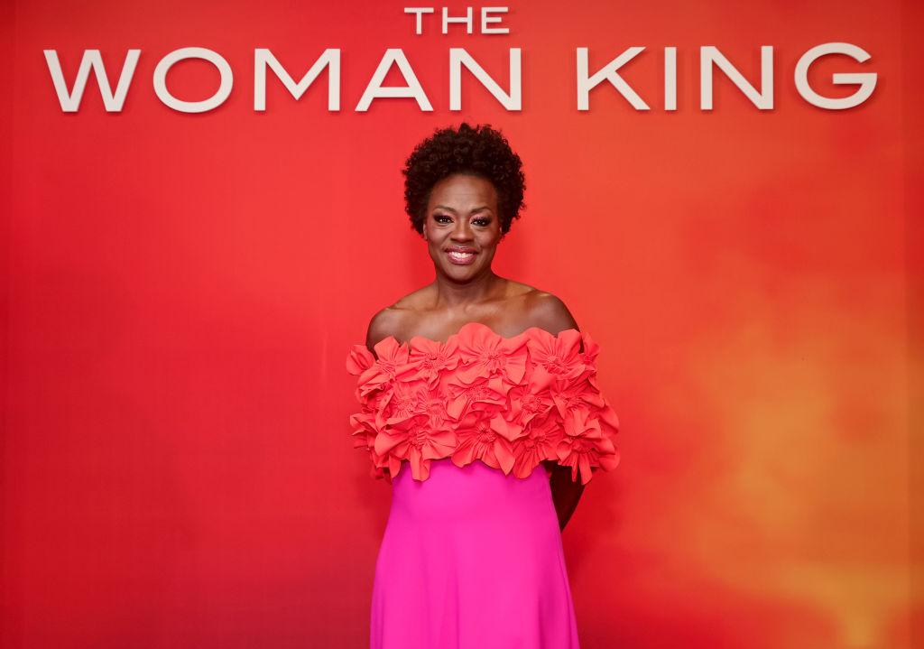 Viola Davis: 'The Woman King' Star Covers Elle Brasil