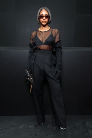 Valentino : Front Row - Paris Fashion Week - Womenswear Spring/Summer 2023