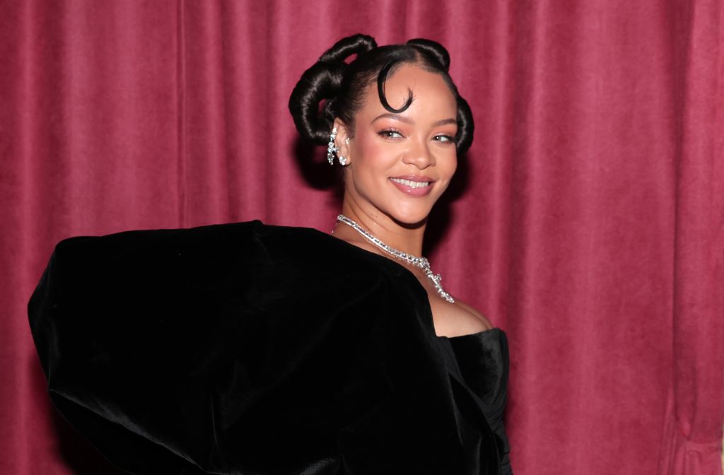 Rihanna 2023 Golden Globes