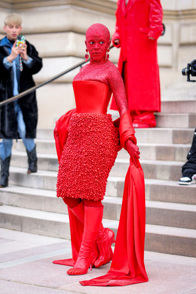 Celebrity Sightings - Paris Fashion Week - Haute Couture Spring Summer 2023 : Day One