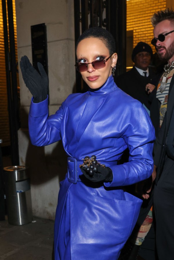 Jean Paul Gaultier : Outside Arrivals - Haute Couture Spring Summer 2023