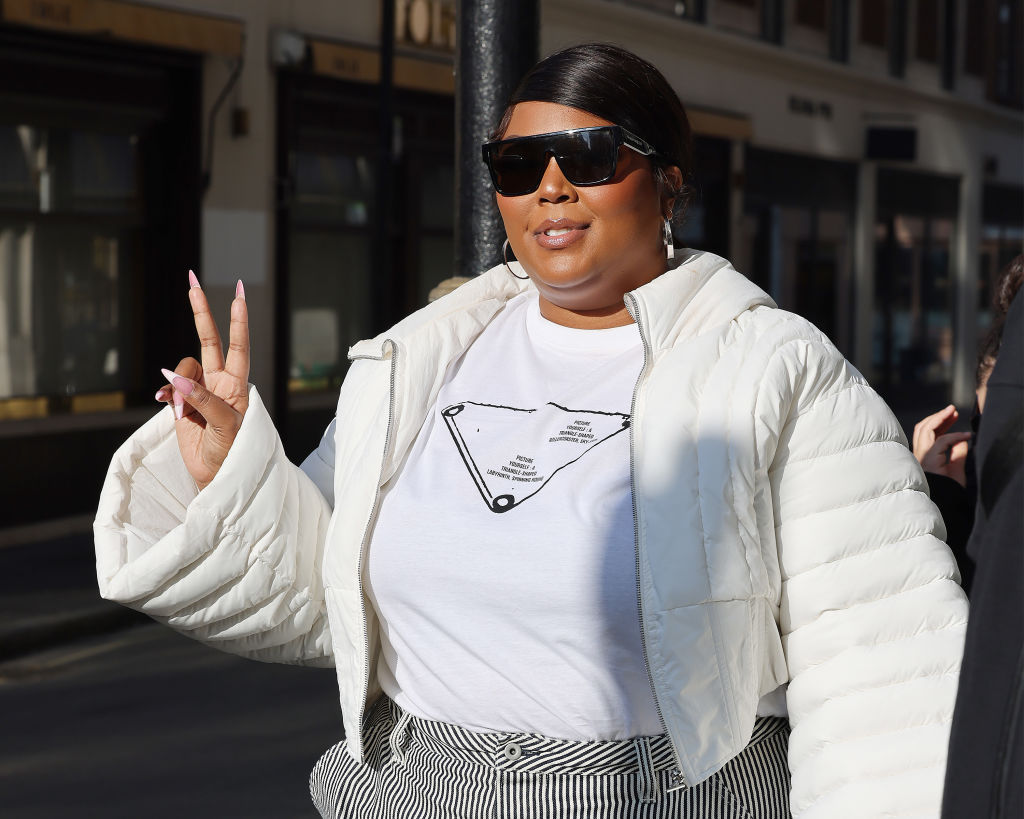 Lizzo Debuts A Sexy New Yitty Thong On Instagram