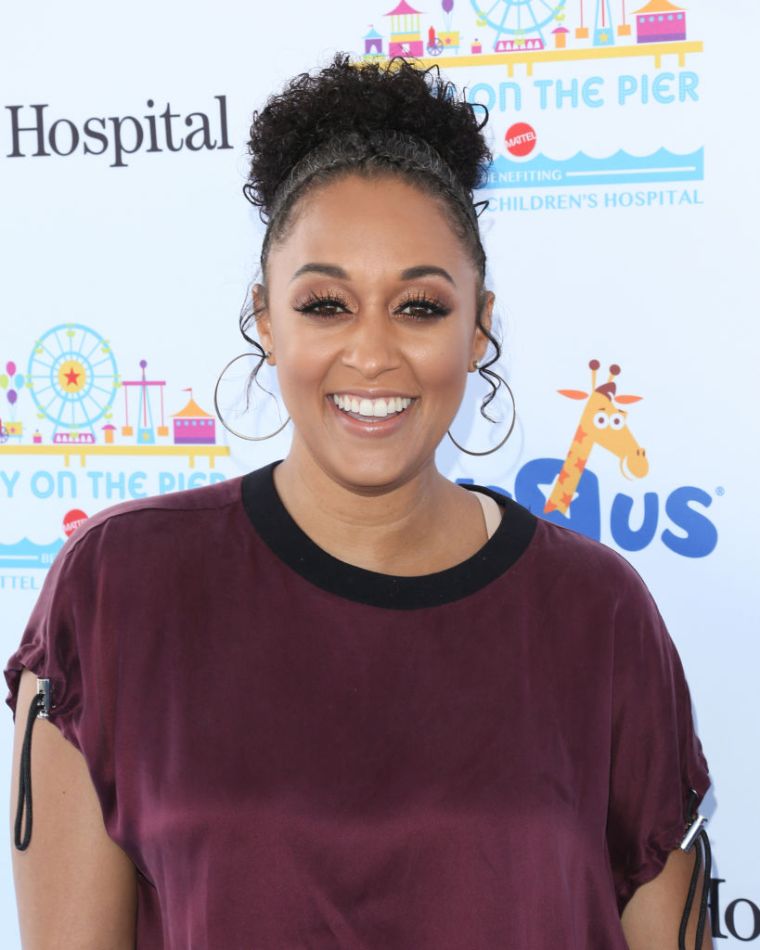 Tia Mowry 2017