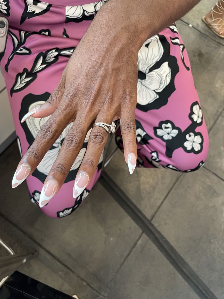 Classy French Manicure