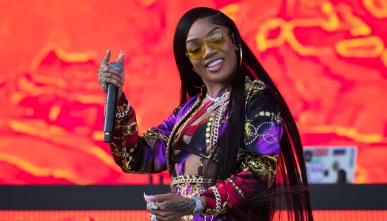 GloRilla Plans To Perm Her Natural Hair GloRilla Plans To Perm Her Natural Hair