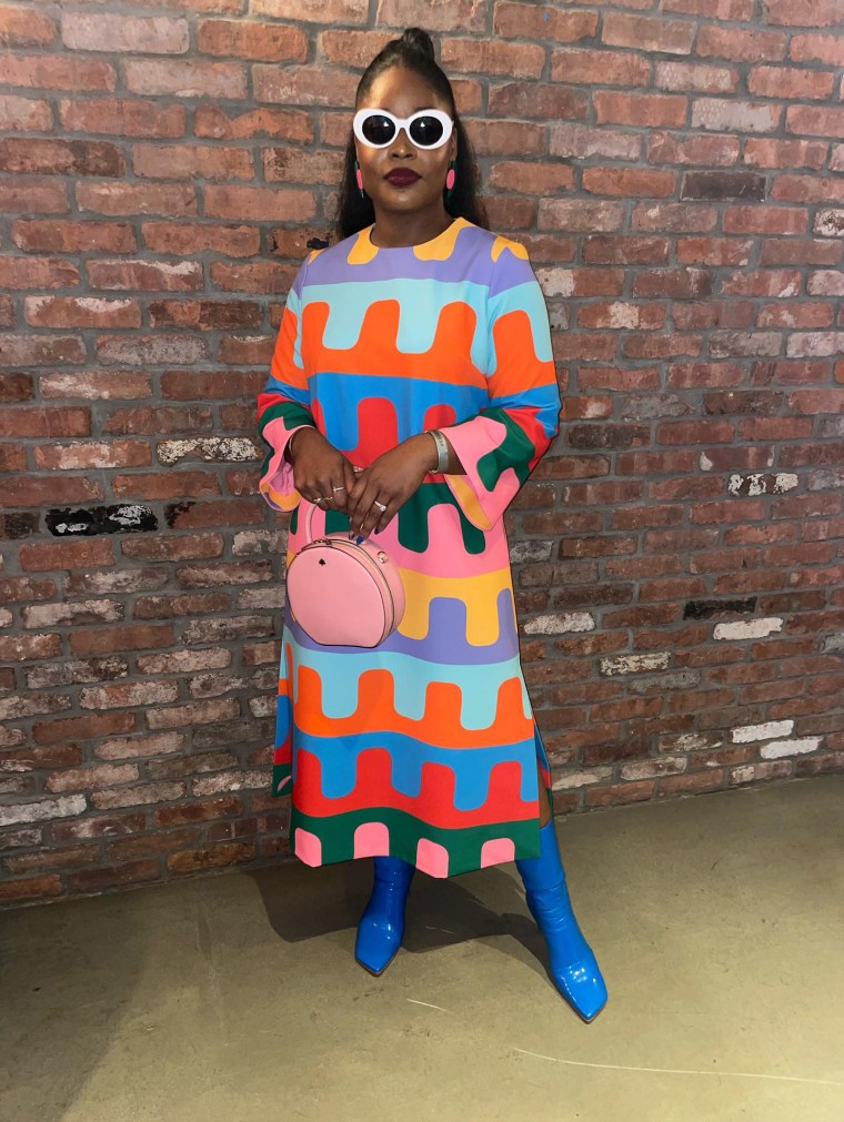 Color-Blocking Retroness by @Missashakamilah