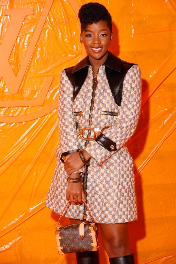 Louis Vuitton : Photocall - Paris Fashion Week - Womenswear Spring/Summer 2024