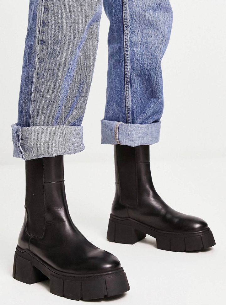ASOS DESIGN Adelphi premium leather chelsea boots in black