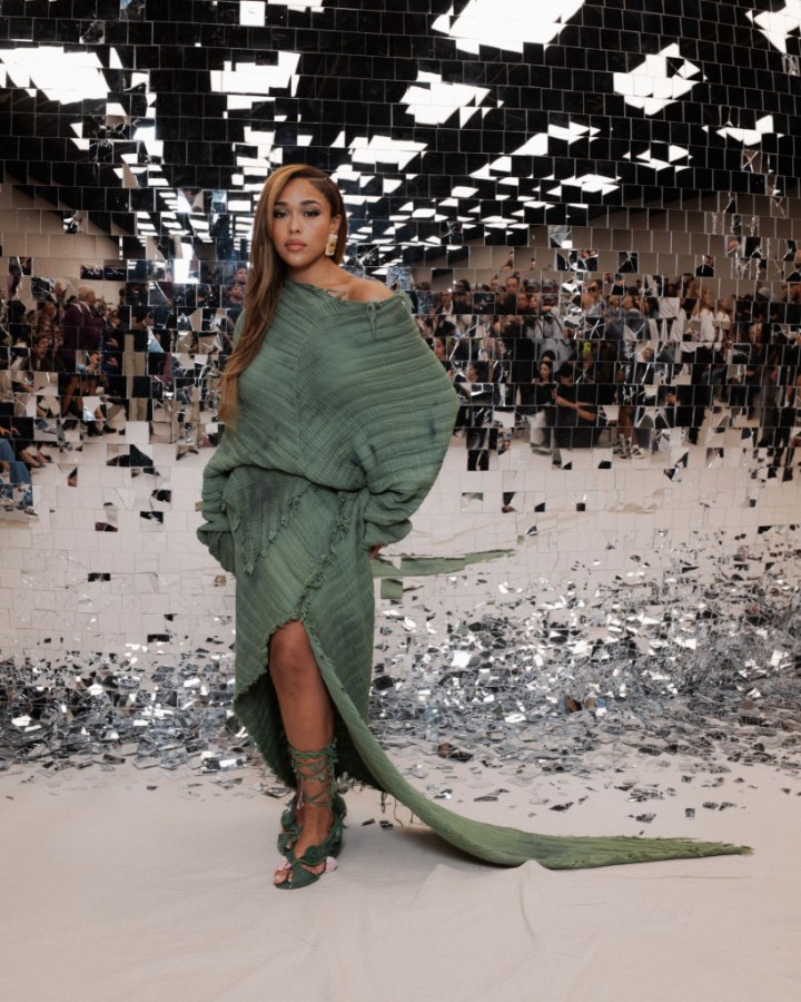 Acne Studios : Front Row - Paris Fashion Week - Womenswear Spring/Summer 2024
