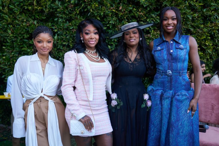 When Black women support Black women, its always a MOMENT.