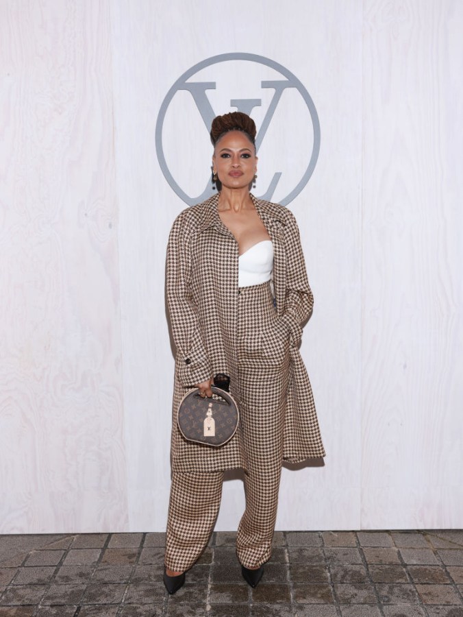 Louis Vuitton : Photocall - Paris Fashion Week - Womenswear Fall/Winter 2024-2025