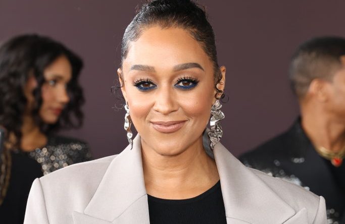 ESSENCE Black Women In Hollywood Awards - Arrivals