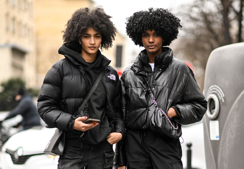 Street Style - Paris Fashion Week - Womenswear Fall Winter 2023 2024 : Day Seven