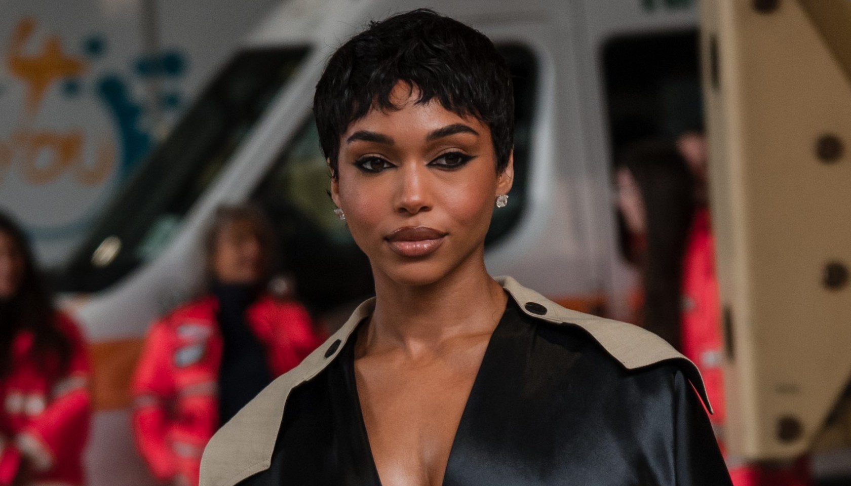 Street Style - Day 5 - Milan Fashion Week - Womenswear Fall/Winter 2024-2025