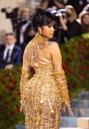 The 2022 Met Gala In America: An Anthology of Fashion Red Carpet Arrivals