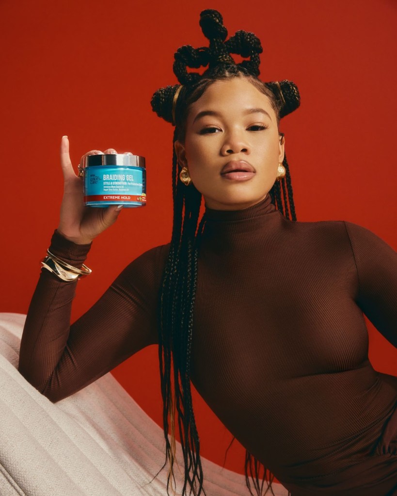 Storm Reid And Her Gorgeous Hair Are The New Ambassadors For Kiss Colors & Care Hair Brand