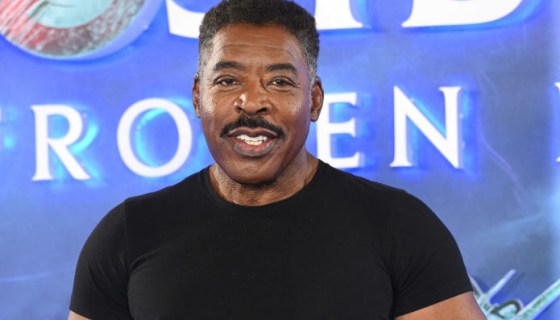 Ernie Hudson’s Toned Physique At 78 Has Social Media In An Uproar