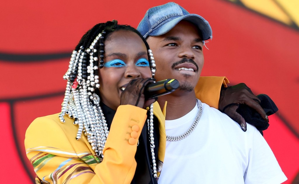 Lauryn Hill's Ocean Blue Eye Shadow Makes Waves At Coachella