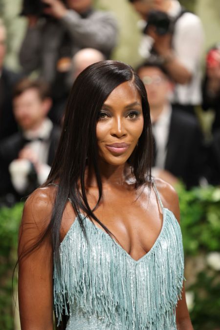 Naomi Campbell's Straight and Sleek Hairstyle