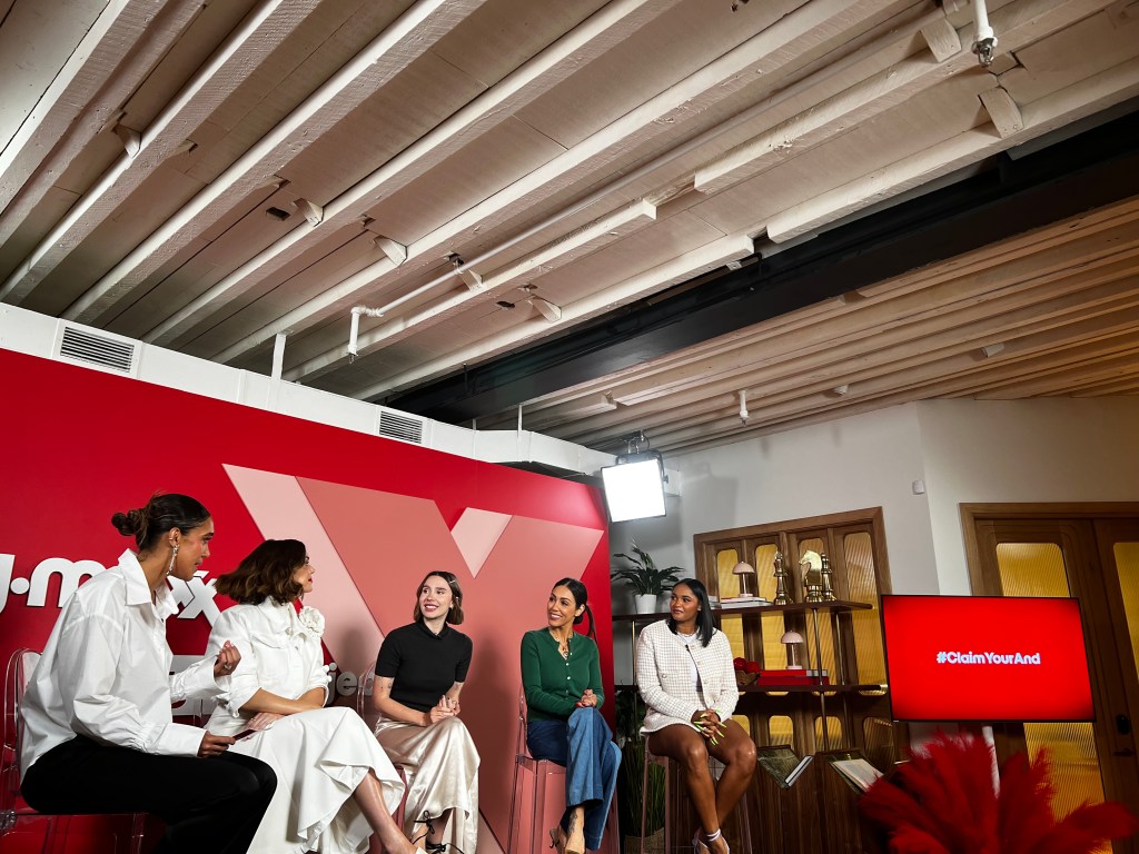 Sydney Carter TJ Maxx event