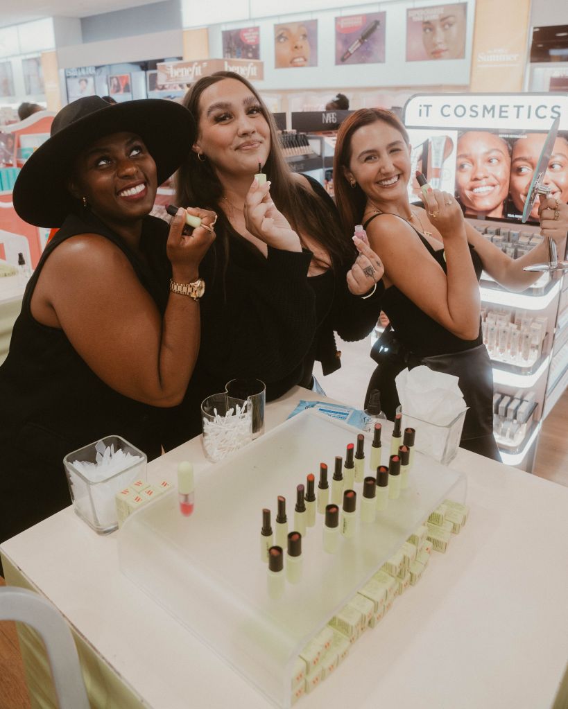 Serena Williams Joined The Essence Fest Fun With A WYN BEAUTY Pop-Up At Ulta