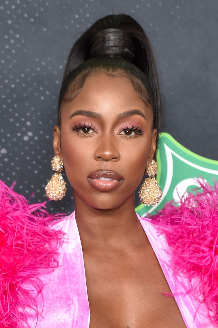 When She Gave Black Barbie At The 2019 BET Hip Hip Awards