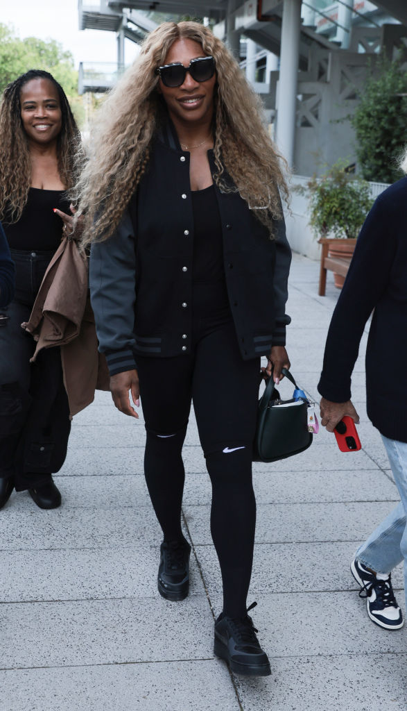 Serena Is Sporty, Chic, And Casual