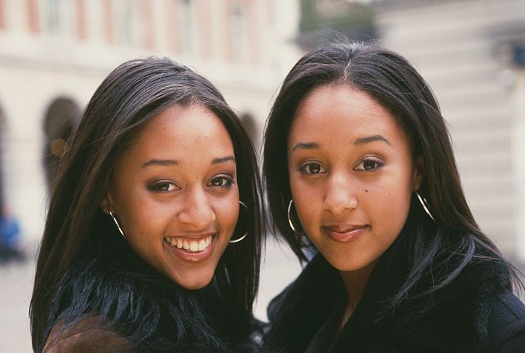 Twin Beauty, Twin Style (1995)