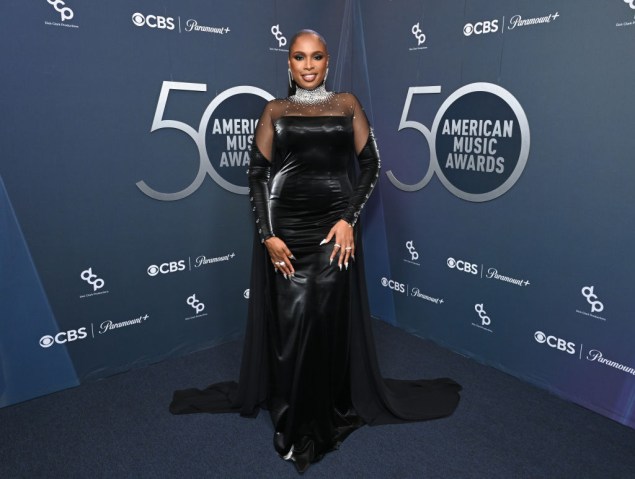 jennifer hudson 2024 american music awards