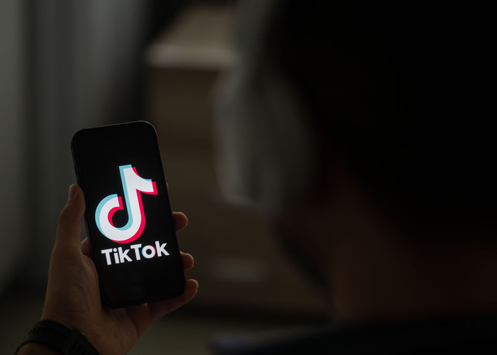 Tiktok and Deezer