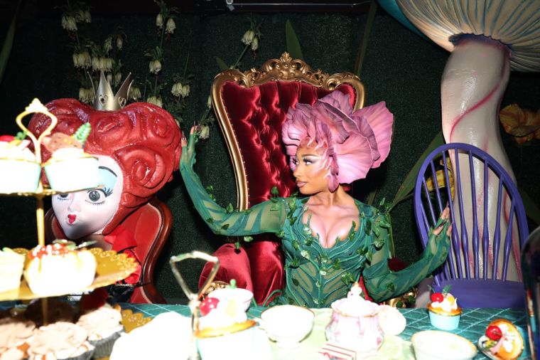 The Queen Of "Hottieween"