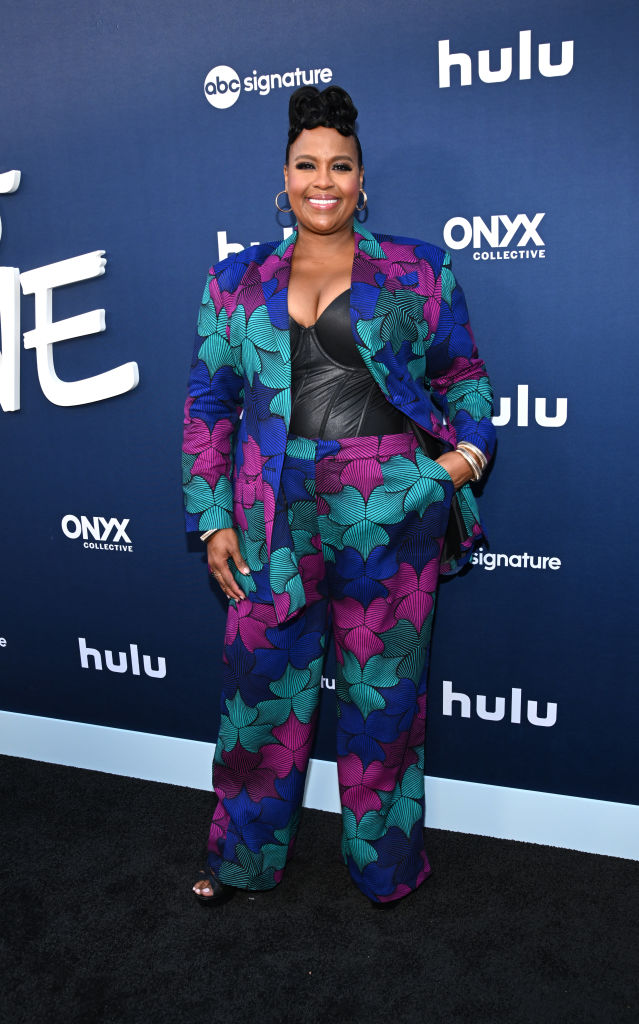 Natasha Embraced Prints At The Premiere The How To Die Alone Premiere