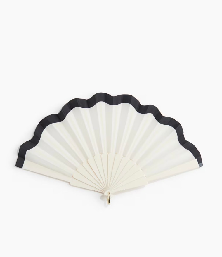 Scalloped-edge Fan