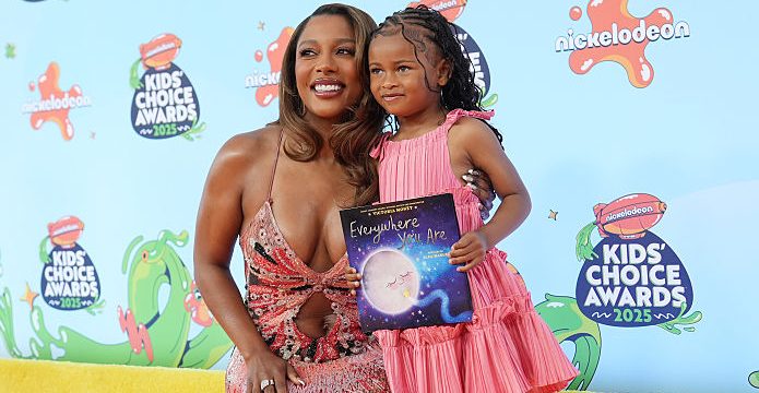 Victoria Monét and her daughter Hazel the 2025 Kids' Choice Awards. 