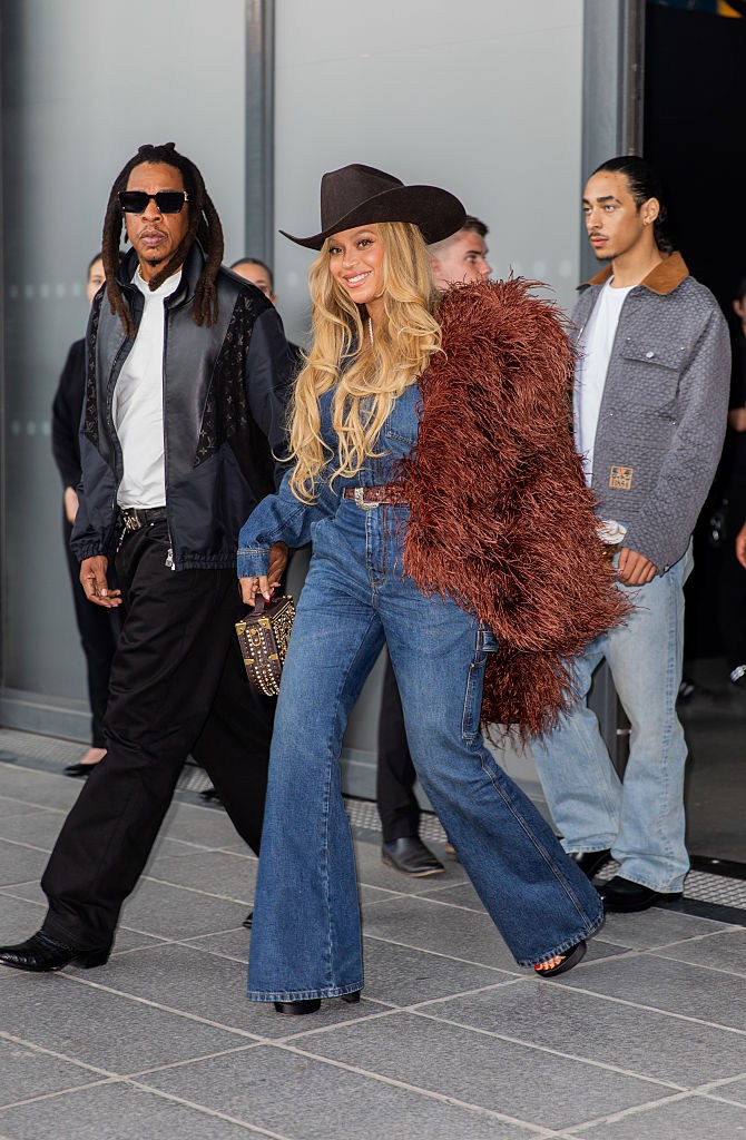 Beyoncé & Jay-Z Shut Down Paris Fashion Week