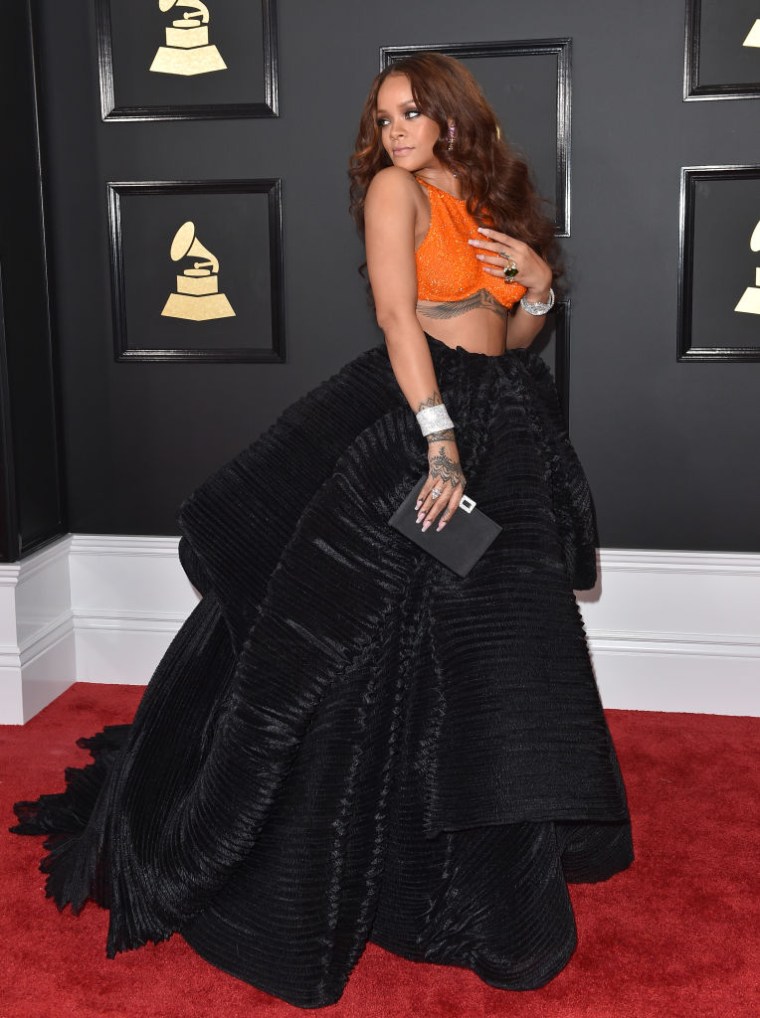 Rihanna (2017 Grammys)