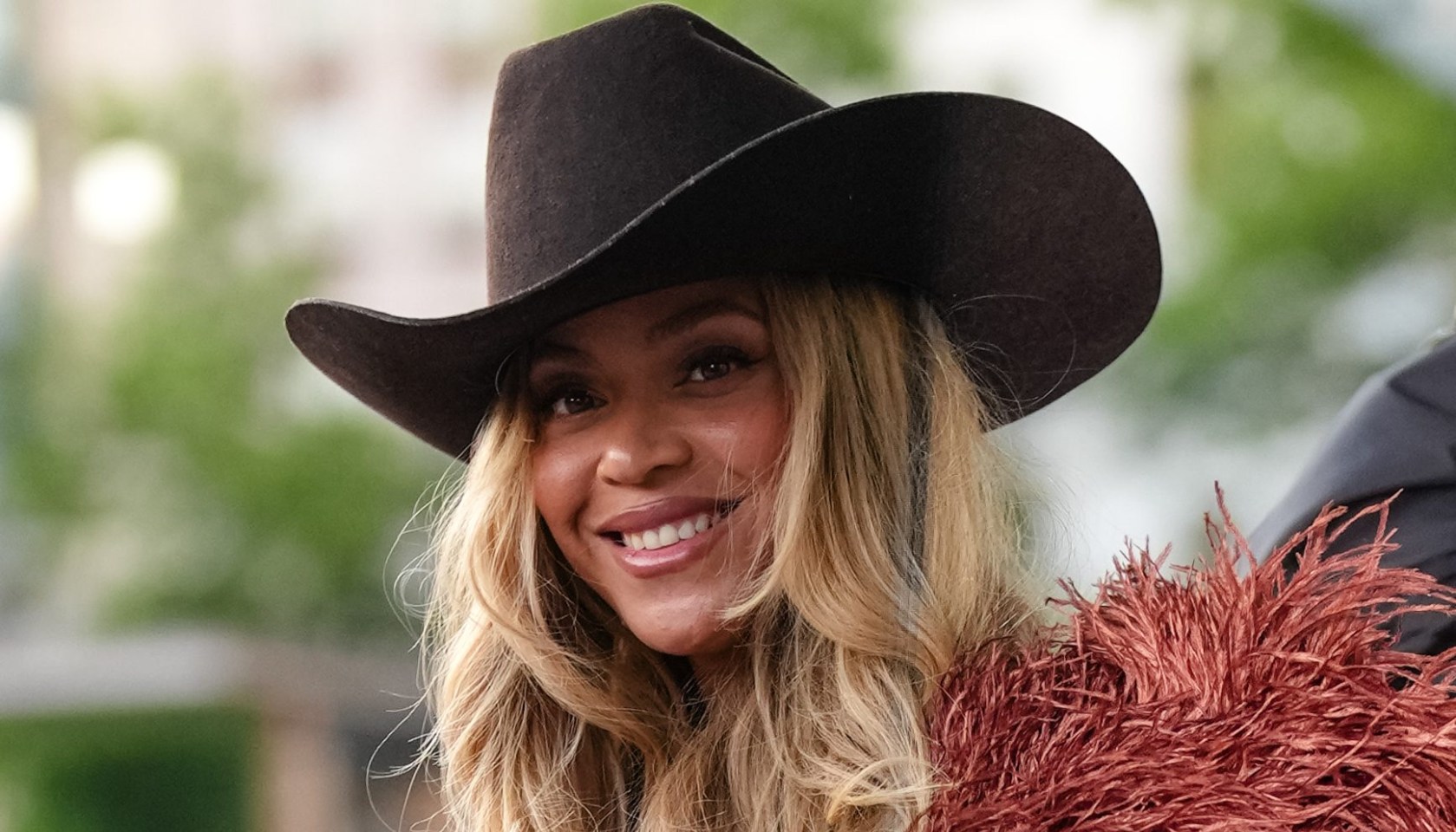 Louis Vuitton: Outside Arrivals - Paris Fashion Week - Menswear Spring/Summer 2026