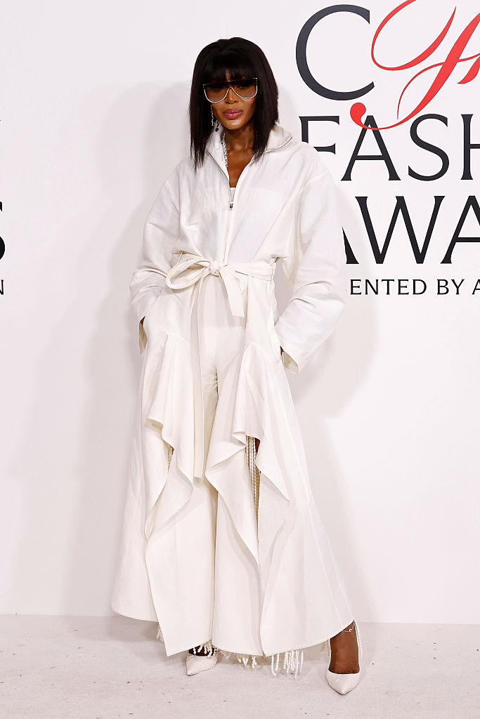 Naomi Campbell In So Chic In Cream