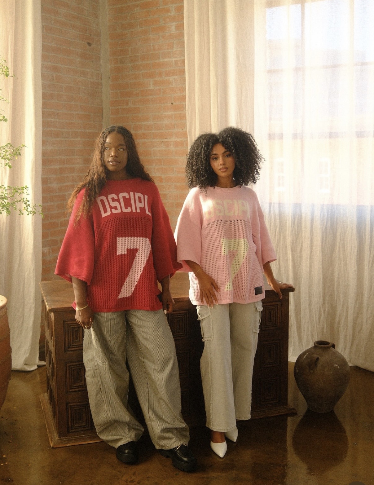 7 Thanksgiving Living Room Looks: Because Your Cousins Stay Judging