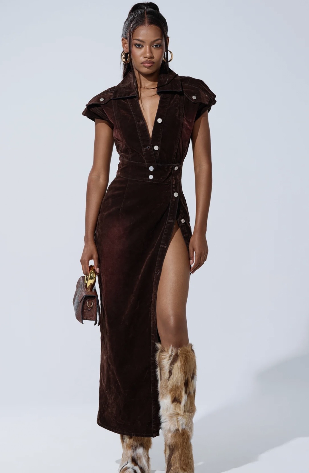 7 Thanksgiving Living Room Looks: Because Your Cousins Stay Judging