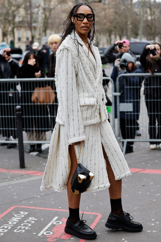 Street Style - Paris Fashion Week - Menswear Fall Winter 2025/2026 - Day Six