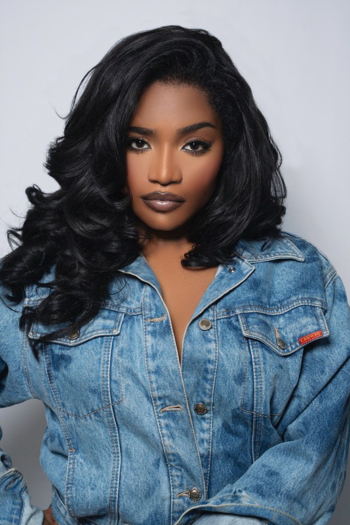 Freelance Celebrity MUA Tays Muse