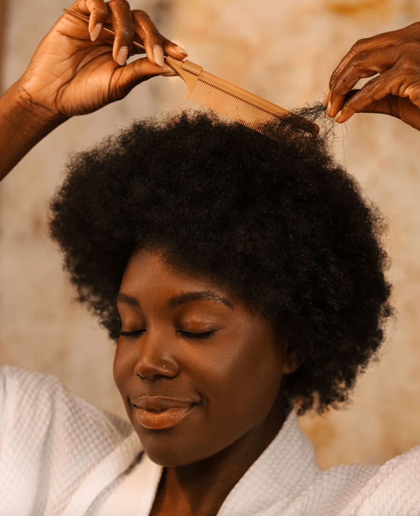 Pattern Beauty Retractable Comb universal compact comb