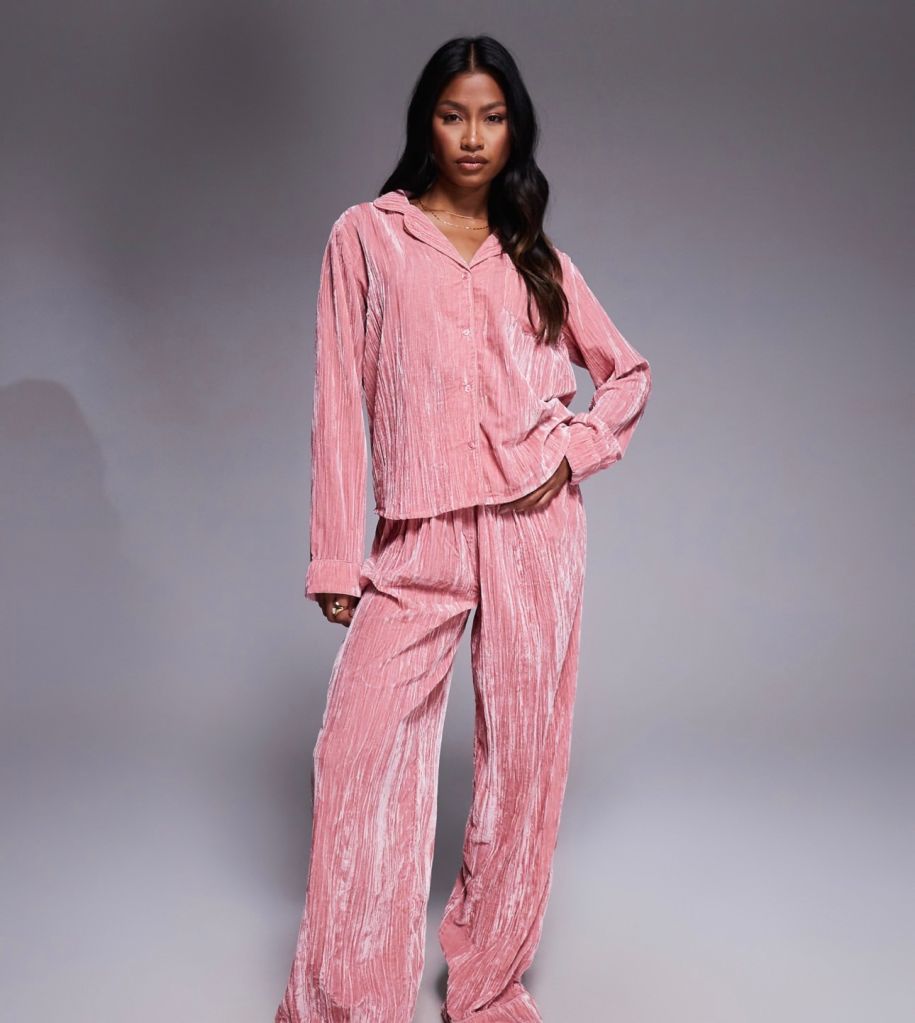 Dressing For Your Kind Of Love: 10 Looks To Wear On Valentine's Day