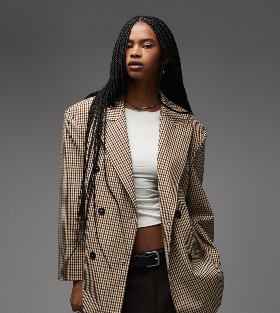 7 Cardi B "Little Miss Drama" Tour Outfit Ideas For The Girls Who Plan To Serve