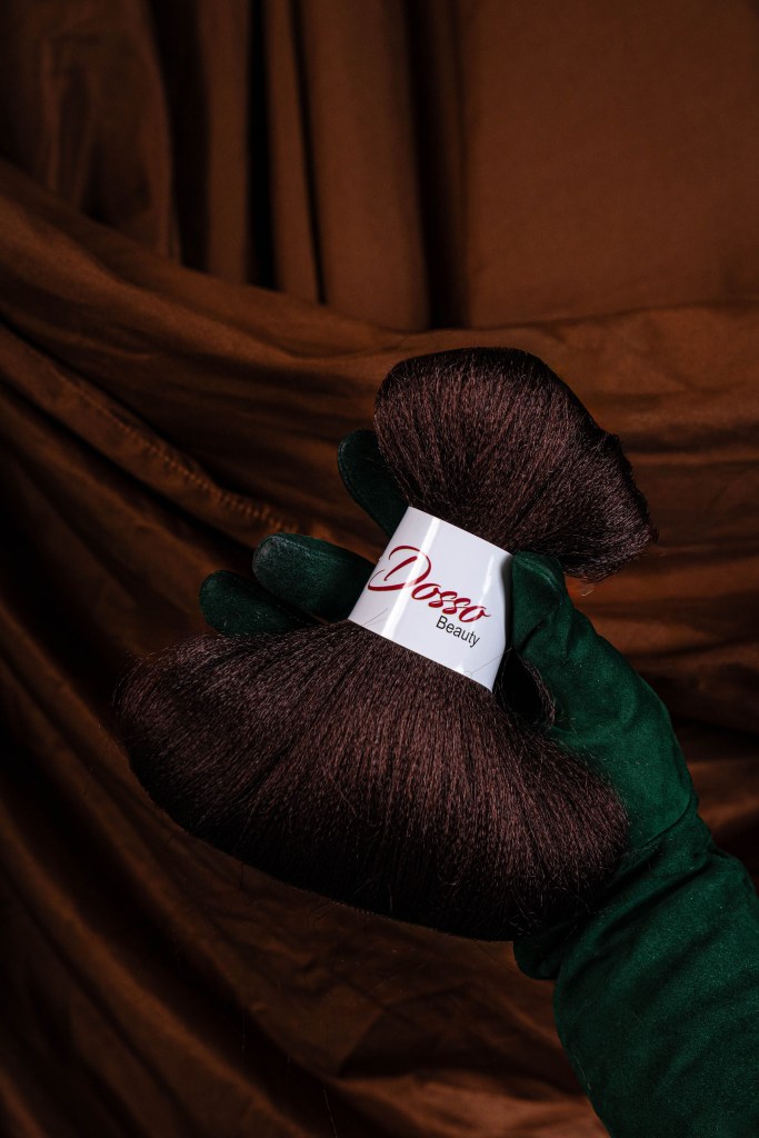 A bundle of Dosso Beauty Hypoallergenic Braiding Hair