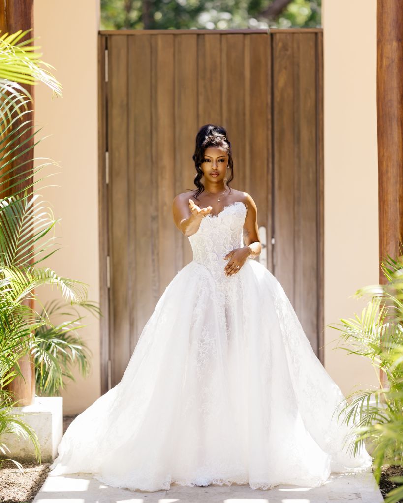 Javicia Leslie's Wedding Photos